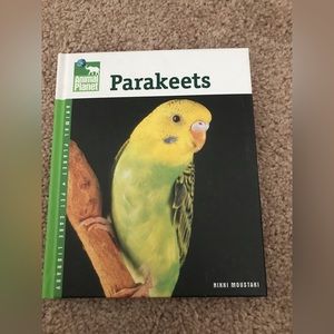 Parakeets book animal planet Nikki moustaki like new hard cover